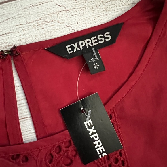 EXPRESS Eyelet Flare Pleated Bell Sleeve Top - Picture 8 of 15